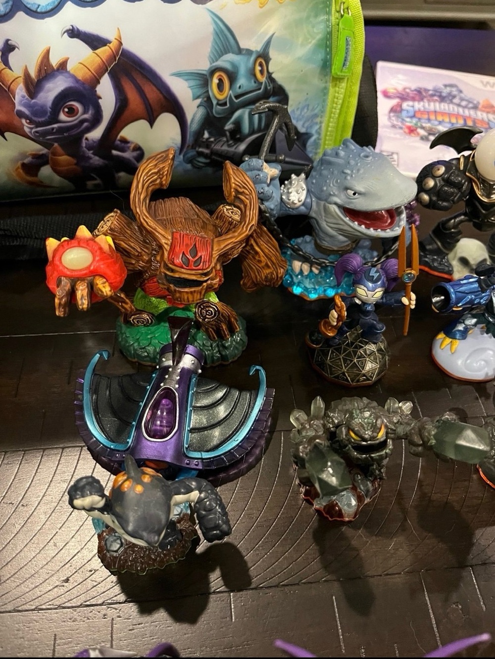 Activision Skylanders Action Figure Lot 43 Figures Total Carry Case Games Giants - Picture 6 of 10
